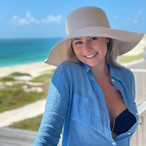 Meet your Posher, Debbie